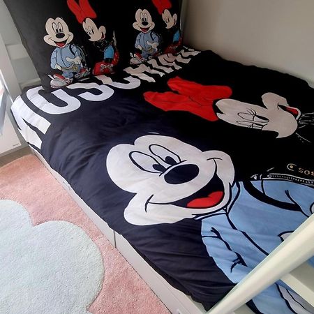 Disney Luxury Studio Серри Экстерьер фото