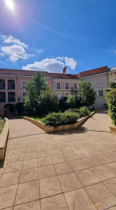 Disney Luxury Studio Серри Экстерьер фото
