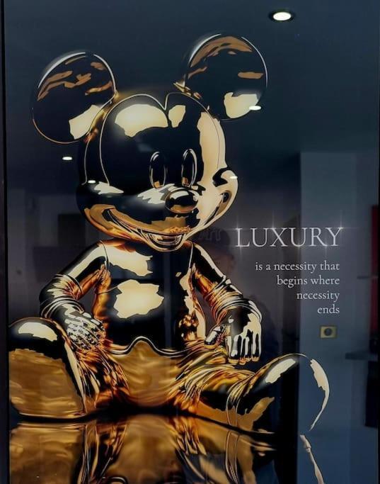 Disney Luxury Studio Серри Экстерьер фото